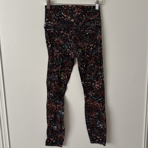 Lululemon 6 Align Multicolor Abstract Print Leggings - Picture 7 of 9